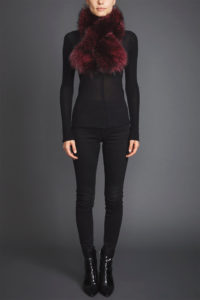 Lapel Cross-Through Collar in Soft-Ruby