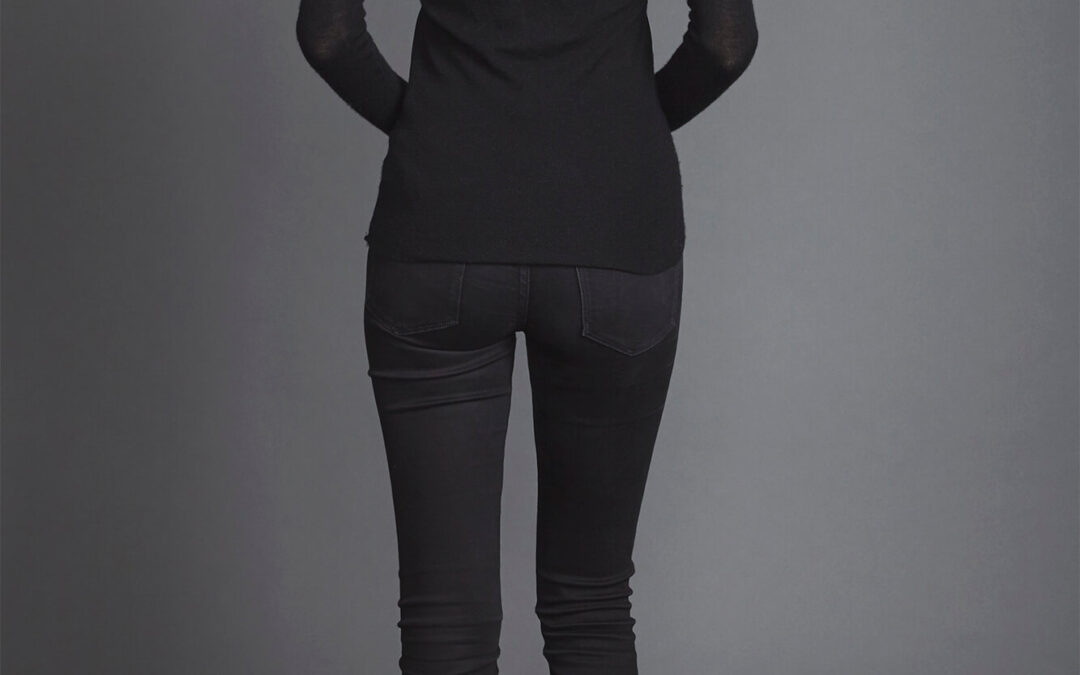 Lapel Cross-Through Collar in Deep Amethyst