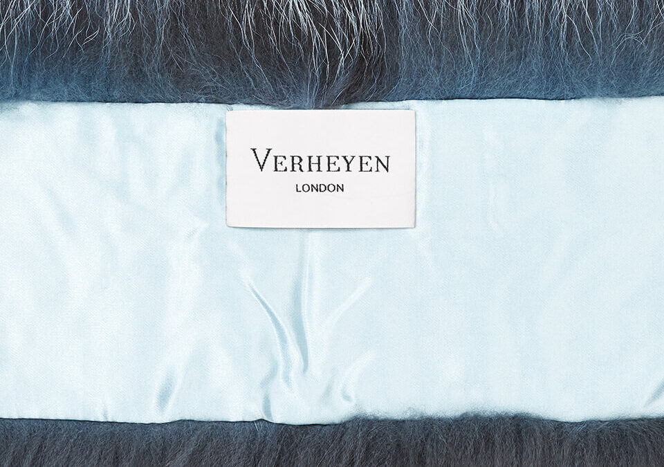 Lapel Cross-Through Collar in Iced Topaz