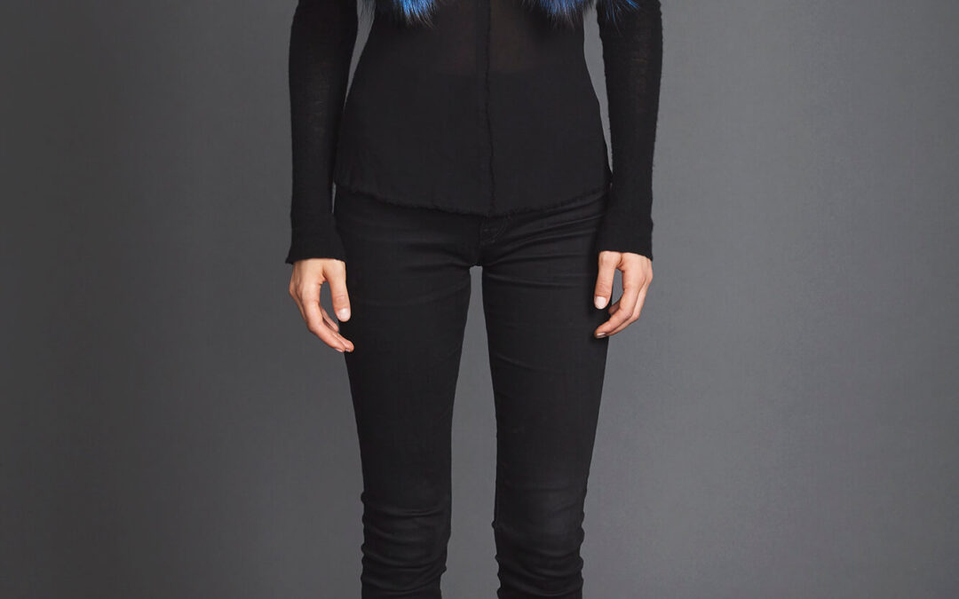 Lapel Cross-Through Collar in Sapphire