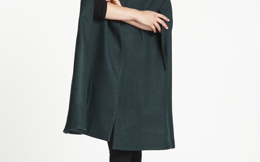 Collarless Cape in Wool