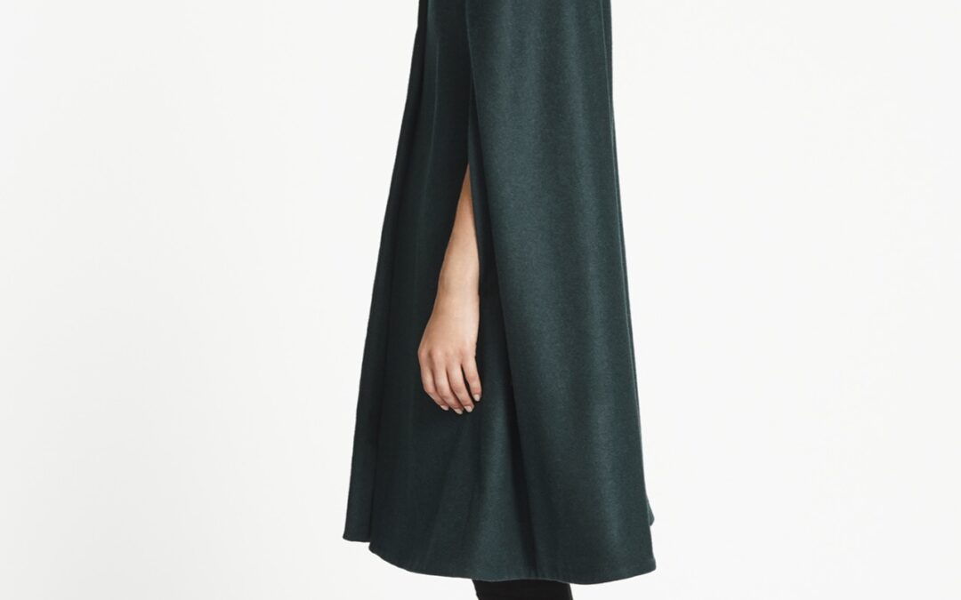 Collarless Cape in Wool