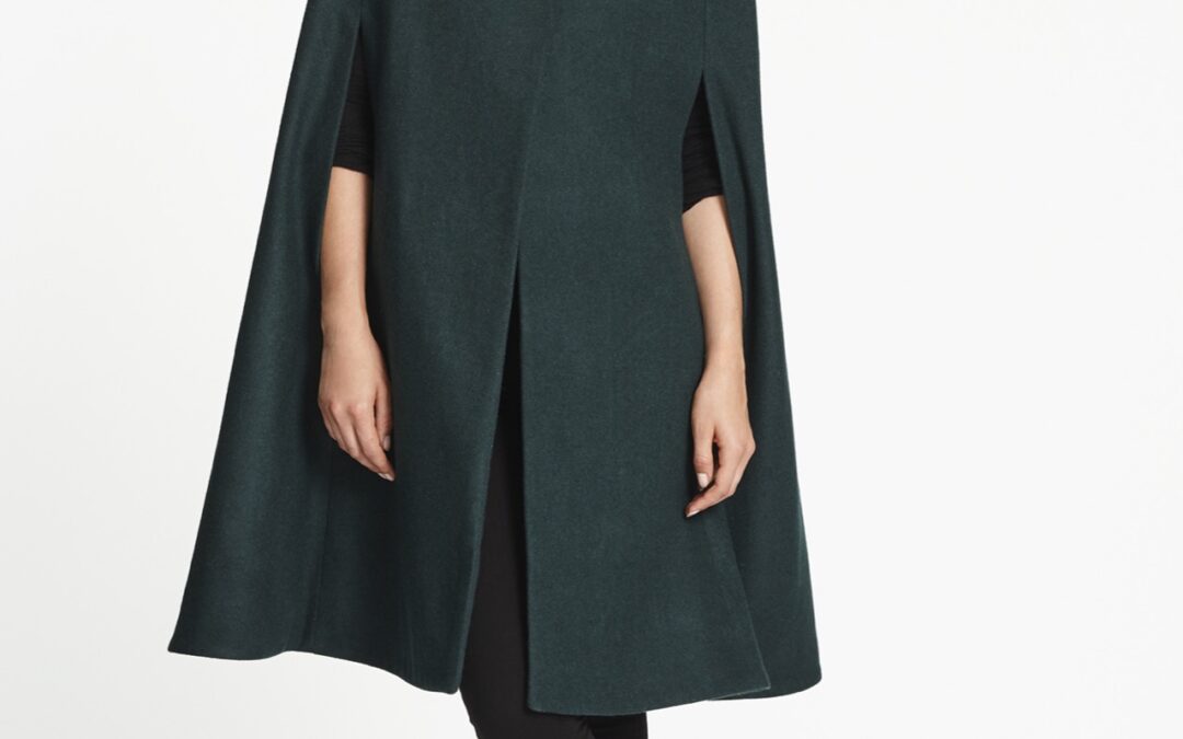 Collarless Cape in Wool