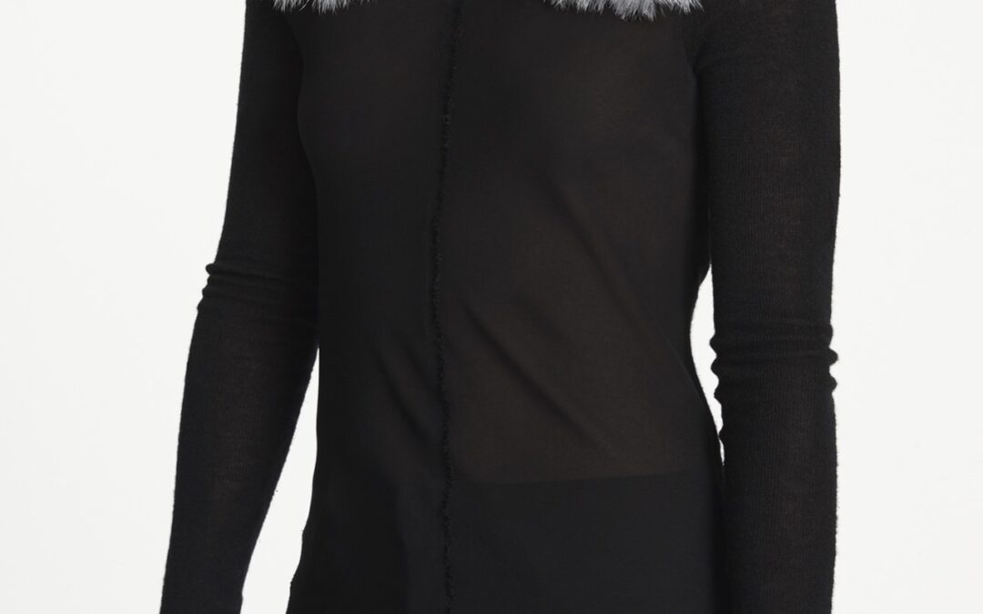 Peter Pan Collar in Iced Blue